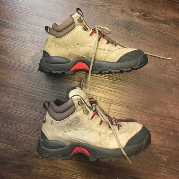NORTH FACE Hiking Shoes, Size 7 - Picture 2 of 5
